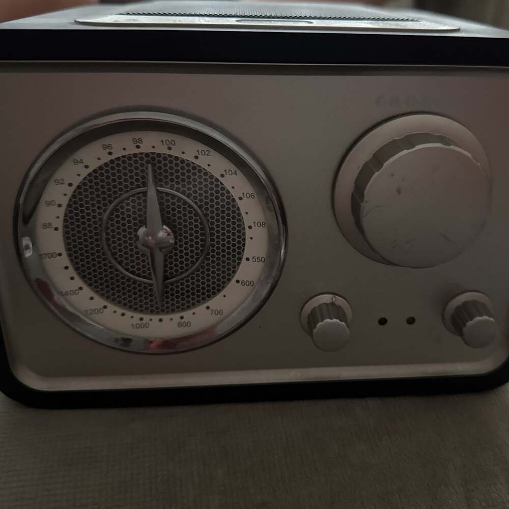 Crosley Solo AM/FM AUX Receiver Model CR3003A-BK Radio Mid Century Modern Style